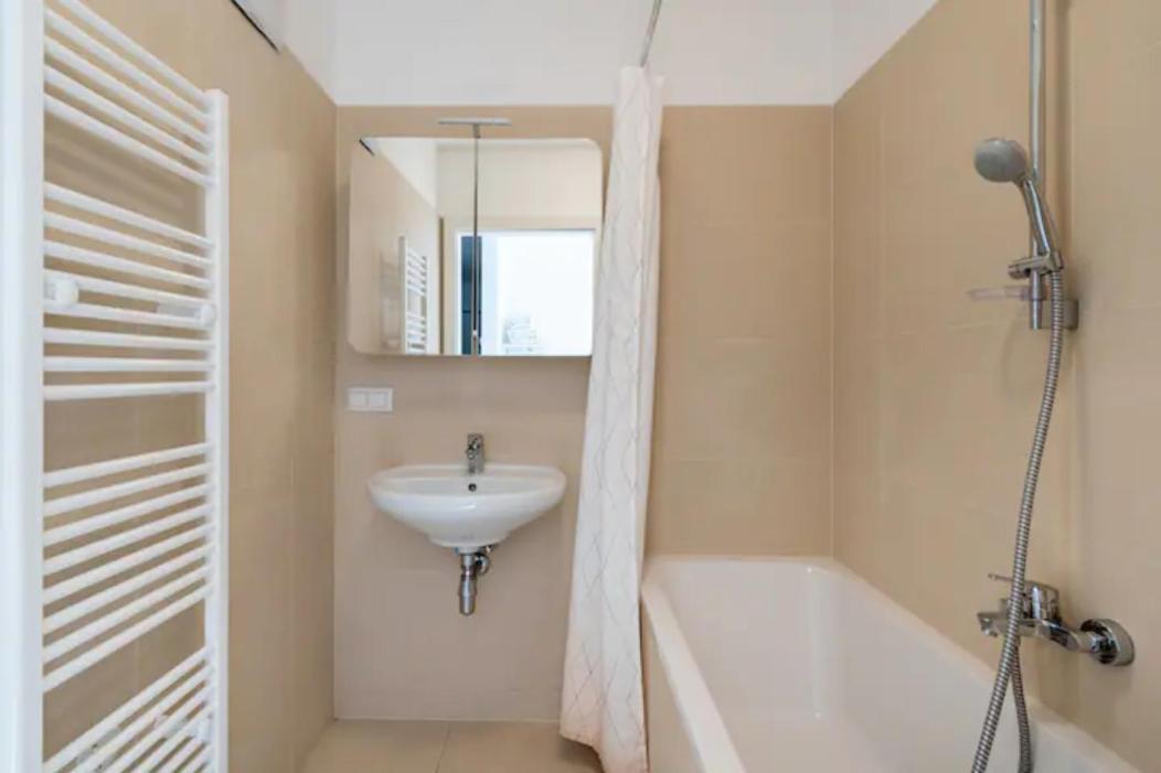 Near Lake Fully Furnished Beautiful Apartment Vienna Exterior photo